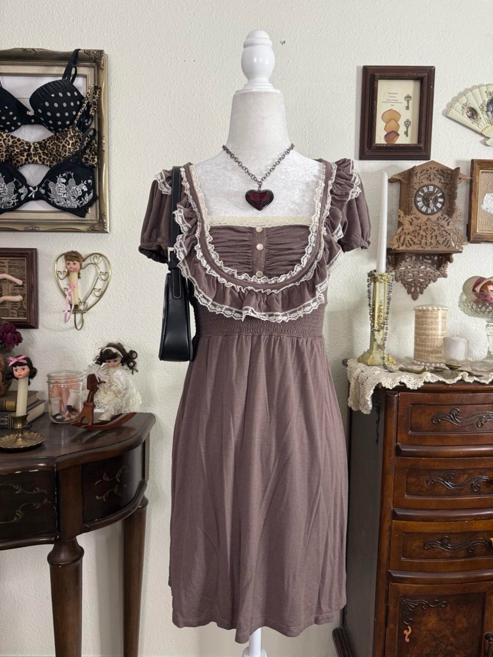 Romantic dainty coquette girly grunge taupe brown ruffled lace puff sleeve babyd